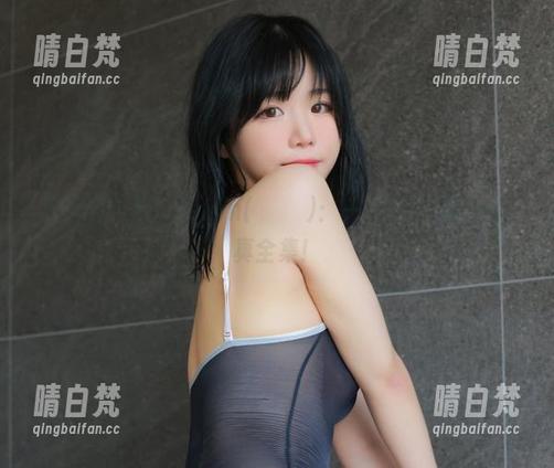 裤里丝与Addielyn(에디린)：一个无法抗拒的写真全集！