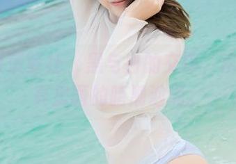 BoLoli菠萝社 – 黑与白的交锋，柳侑绮写真里面的暗潮汹涌。