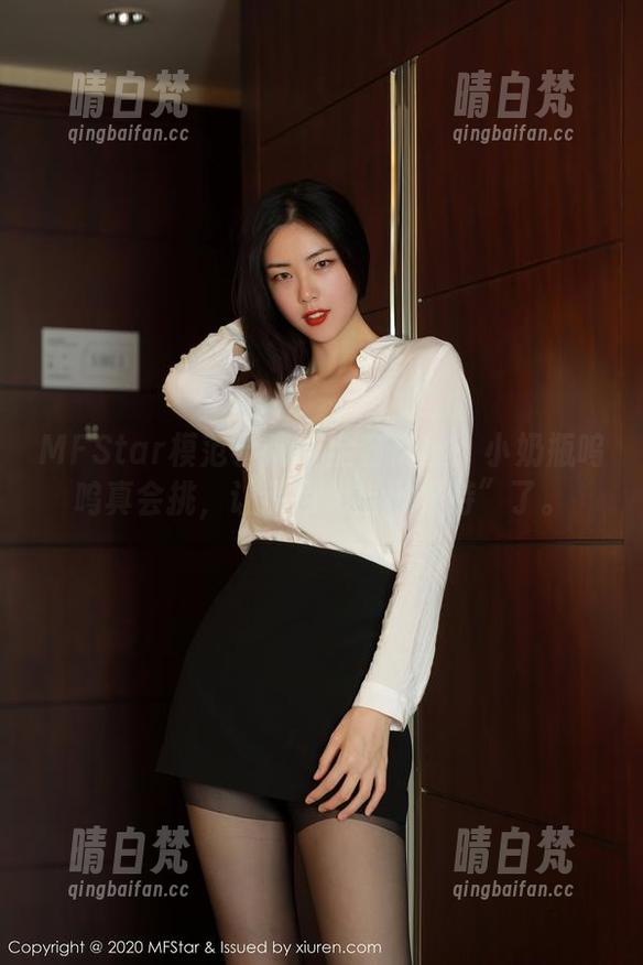 MFStar模范学院 - 全套肉丝：小奶瓶呜呜真会挑，让我也想当“模特”了。