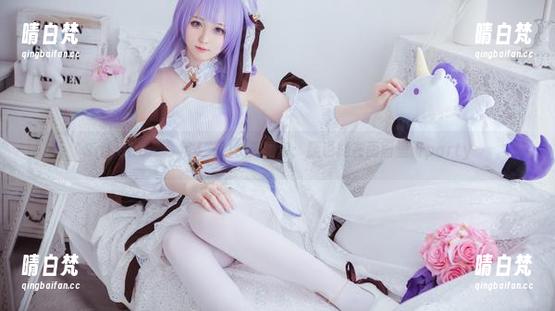 Sayako＿今年4岁的长腿图包：腿也能在画面里开party