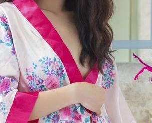 UGirls尤果网 – 顾欣怡真会选女友，免费作品也成了我的收藏！
