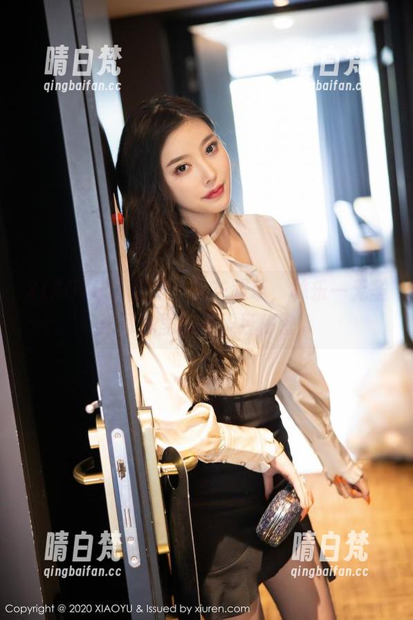 XIAOYU语画界-林乐一 XIAOYU语画界 - 拈花惹草,林乐一无圣光写真里的不正经秘密。