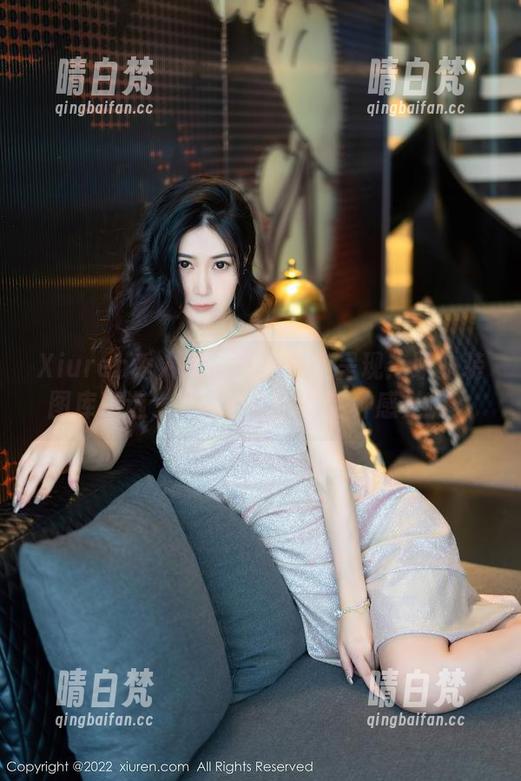 Xiuren秀人网-九千柒柒 Xiuren秀人网 - 九千柒柒呈现:职业装图库精选,轻松办公,有这种感觉嘛?