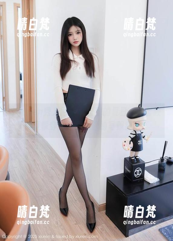Xiuren秀人网 - 尹甜甜的夏日，全套教你夏季穿搭，活脱脱的写照我了！