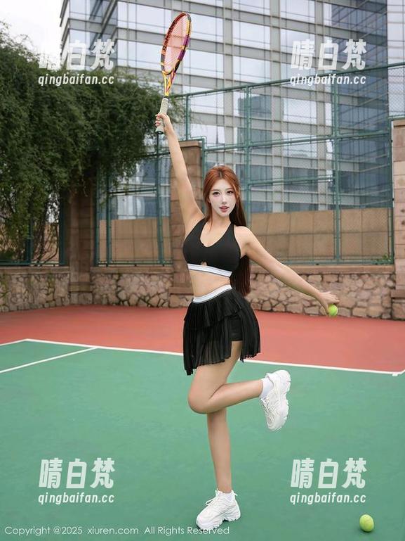 Xiuren秀人网 - 谢小蒽的教室：高清写真里的懵懂青春