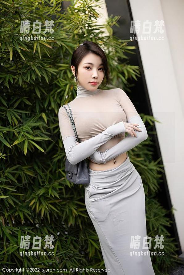 Xiuren秀人网 - 不小心翻出陆萱萱cecillia的私房透明图集，你的脑中会回响“这是什么魔法？”