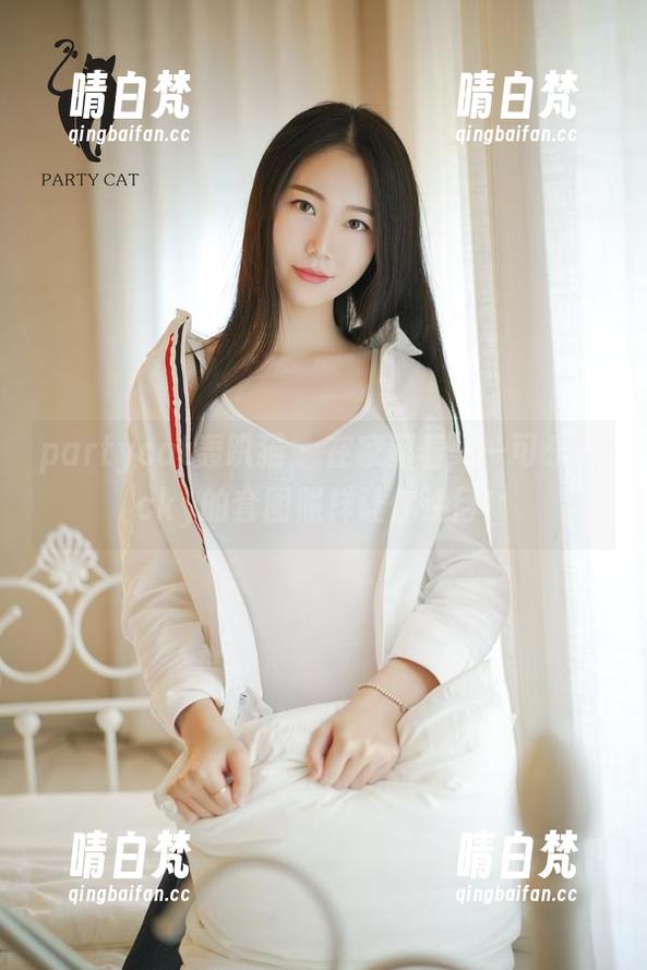 partycat轰趴猫 - 在家闲着——可乐Vicky的套图照样让你注目！