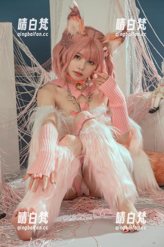 看这里！七月喵子的写真，玉玲珑变身带感猫姐！