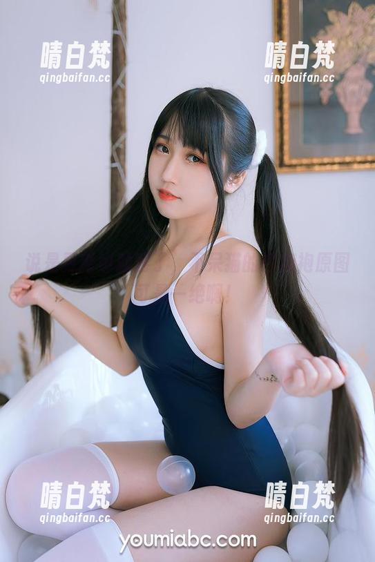 说是更新也就罢了，不呆猫的白旗袍原图可是一绝啊！