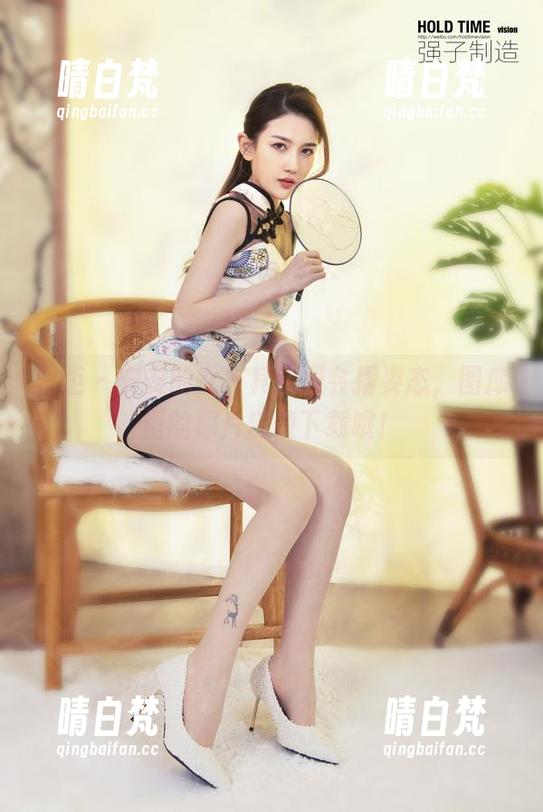丽柜-安安 丽柜 - 安安的女友其实很会摆姿态,图库里的照片随便下载哦!
