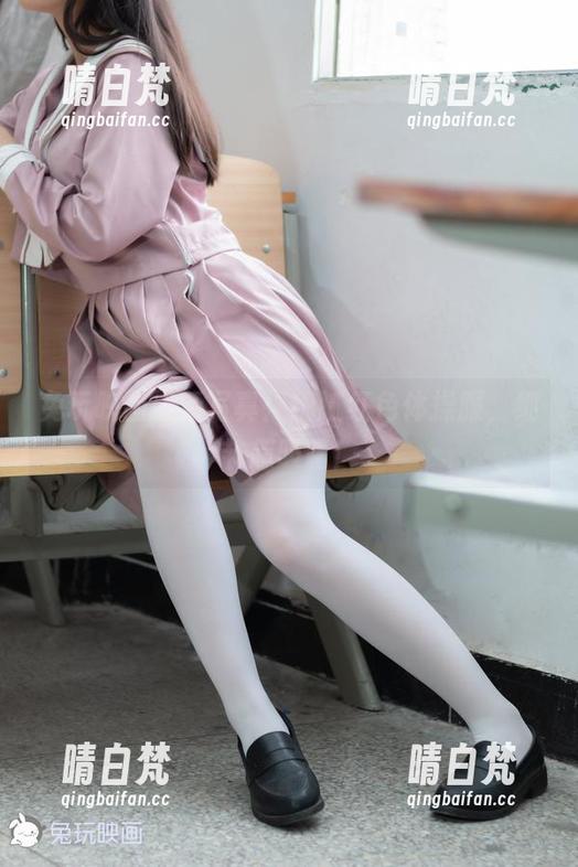 兔玩映画 兔玩映画最新写真:细腻红色体操服,细节超吸睛!