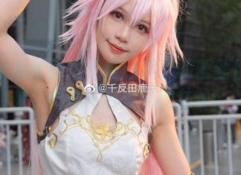 一不小心就掉进千反田鹿子的蕾丝作品合集，恍惚间已被她围住了。
