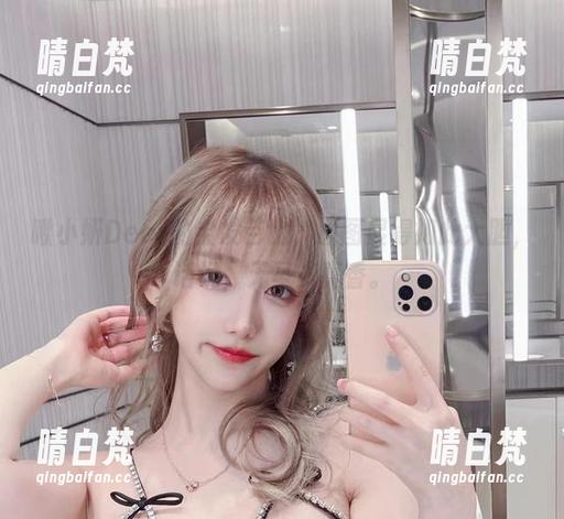 啾小妍Deer的金发芭比，原图显得如此大胆，话说，无圣光真香。