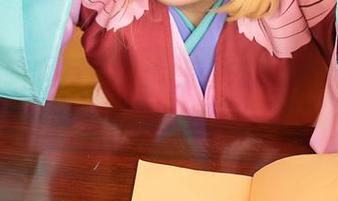 喵喵的喵吖写真集：初音未来的迷人猫步，快来下载、疗愈失眠！
