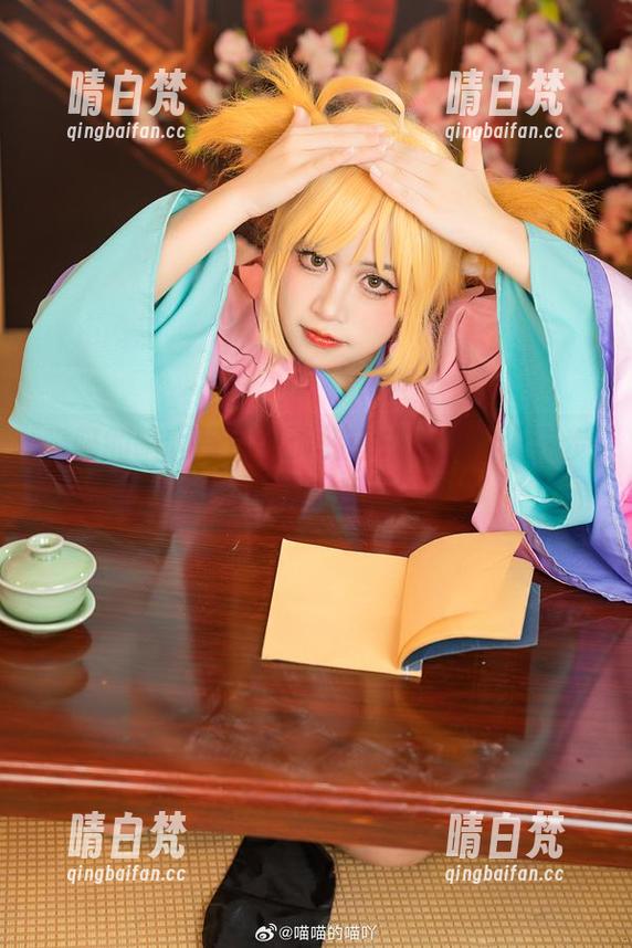 喵喵的喵吖写真集：初音未来的迷人猫步，快来下载、疗愈失眠！
