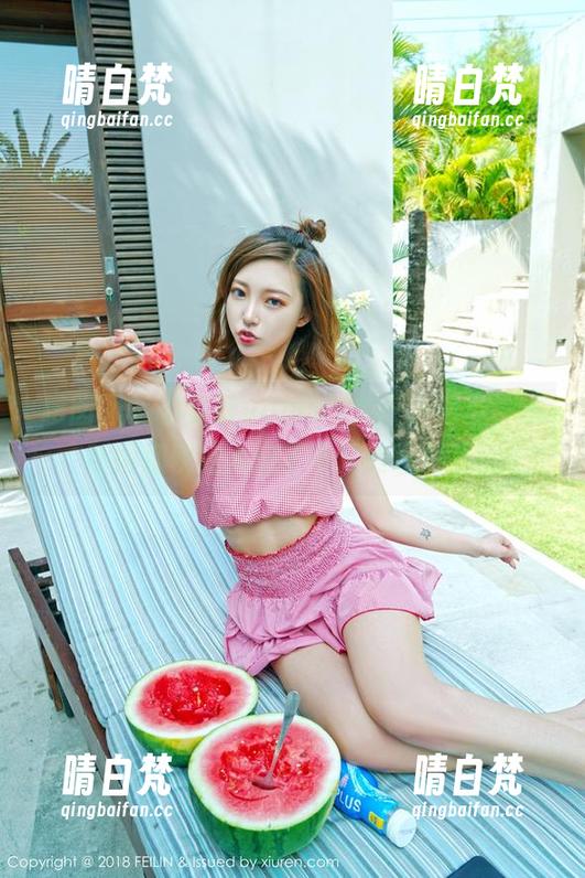 嗲囡囡 - 小蛮妖yummy的户外写真，清新得都快让人忘了市区的喧嚣了！