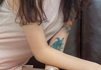 尤果网 – 小喜的万圣节图册完全体：最新的“恐怖”穿搭等你来体验！
