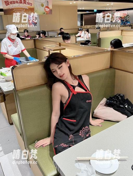 微密圈 - 就是阿朱啊的连体衣照片合集：小心，这些穿搭可能会颠覆你的审美观！