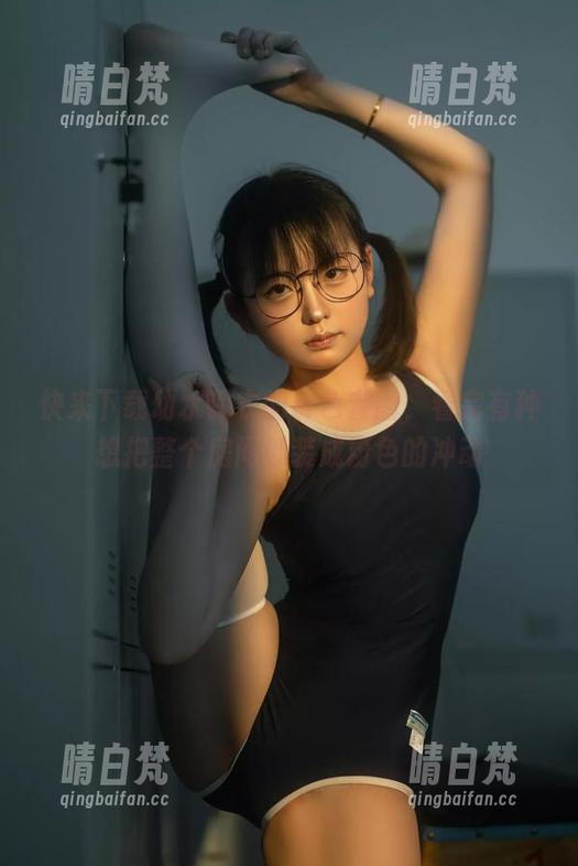 快来下载幼水铃衣的粉色套图，看完有种想把整个房间都装成粉色的冲动