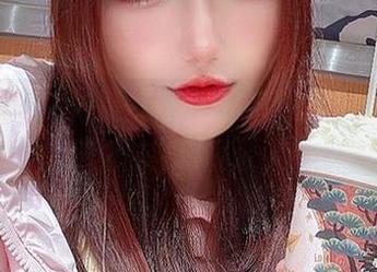私房原图就像是打开了宝藏，彩芸_Nebula的“人形电脑”可真让人眼前一亮。