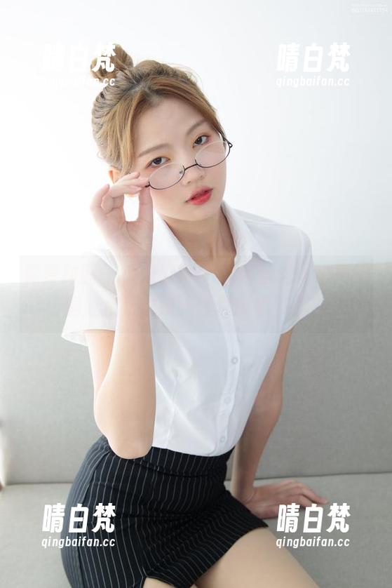 森萝财团-小奶糕Milky 森萝财团 - 小奶糕Milky带你进入白色王国,反正也没人管你能看多久?
