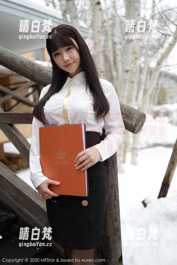 模范学院-徐微微mia 模范学院 - 图包来了!徐微微mia在天台上左摆右摆,简直像是逛菜市场,不过出镜效果直接爆表!