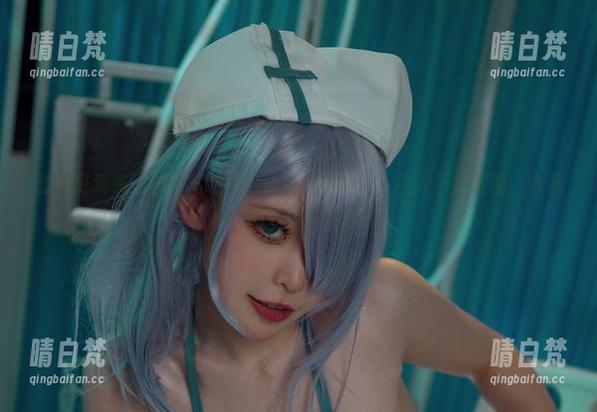 套图更新来了！樱岛嗷一拍摄的八重神子，让人不忍直视，也忍不住多看两眼.