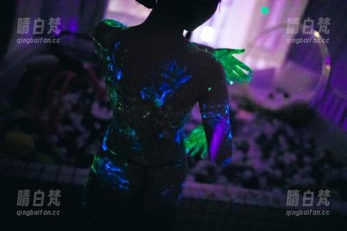 说说甜糖大魔王女友的原图，后来竟然成了我心中的“女神”。