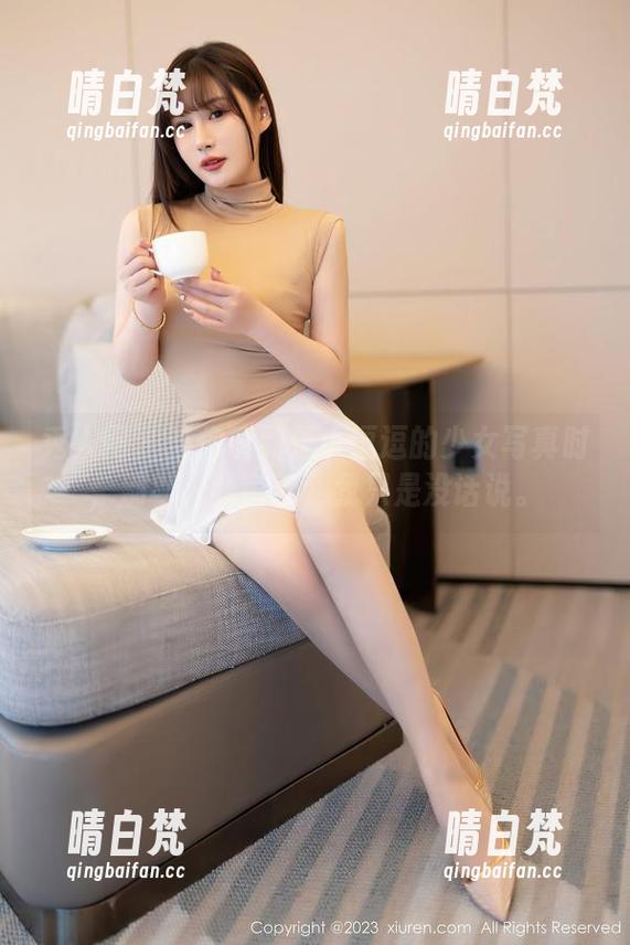秀人网-是小逗逗 秀人网 - 当你看到是小逗逗的少女写真时,别以为我害羞,我只是没话说。