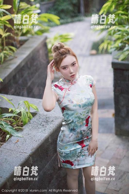 秀人网 - 潘娇娇再现姐姐风采，图库里都是眼馋的姿态！