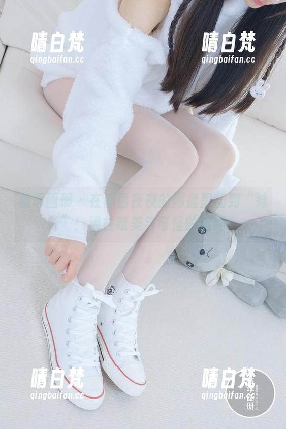 稚乖画册-赤西夜夜 稚乖画册 - 在赤西夜夜的网盘里翻到“妹妹”:通往唯美与奇怪的边界。