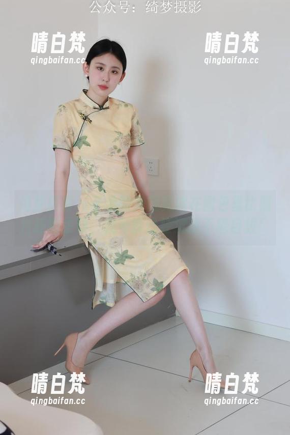 绮梦摄影 - 子涵的美腿竟然在图包里比照片还要生动，我可能已经沉迷不能自拔！