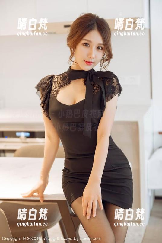 花漾show - 小热巴皮衣定制图集，你能想象围着小热巴穿皮衣的画面吗？