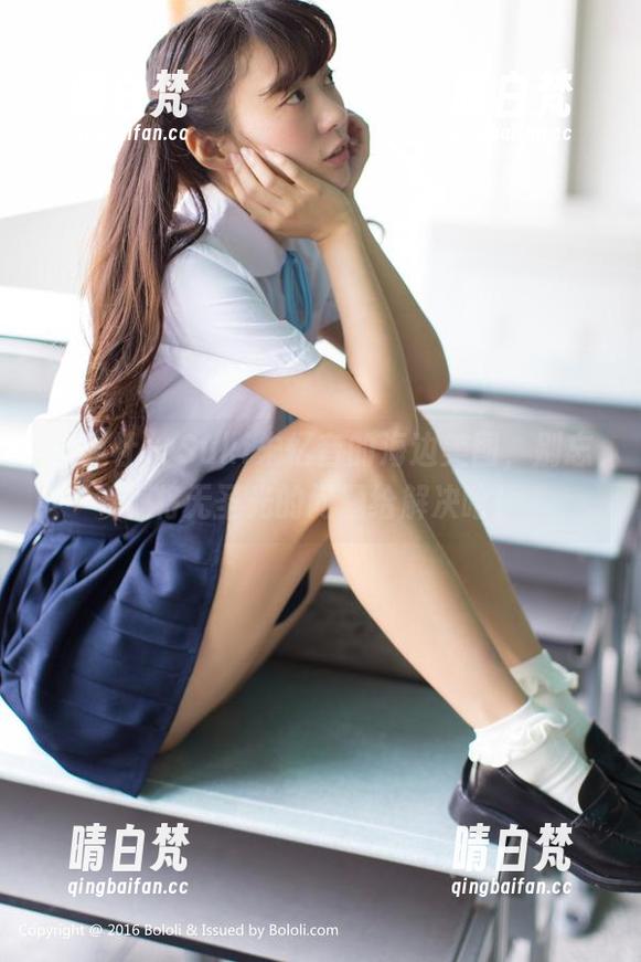 菠萝社 - Suki朱忆音的海边美图，别忘了将无圣光的问题给解决哈！