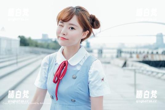 菠萝社 - 柳侑绮Sevenbaby皮衣套图，谁说皮衣只属于摇滚歌手？