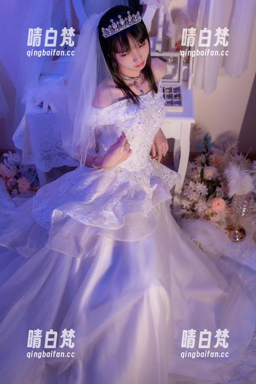 西瓜少女pose学姐，福利写真停不下来