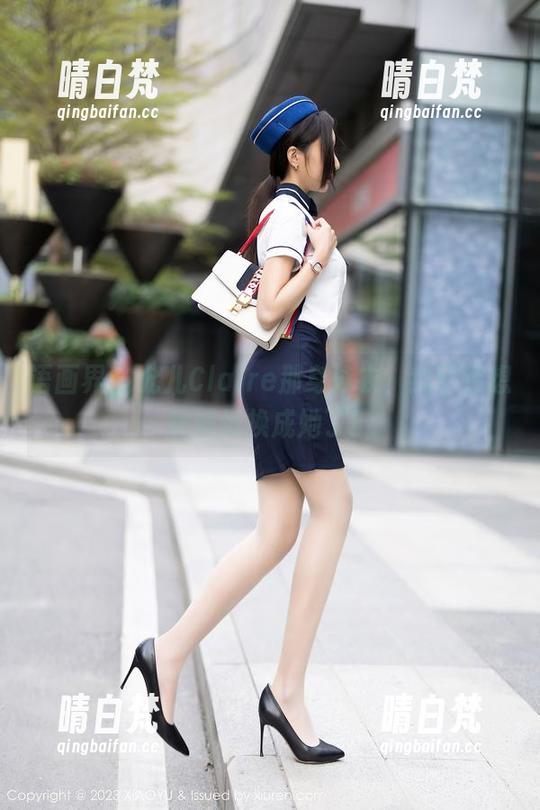 语画界-允儿Claire 语画界 - 允儿Claire那身泳衣,我已经想把壁纸换成她了!