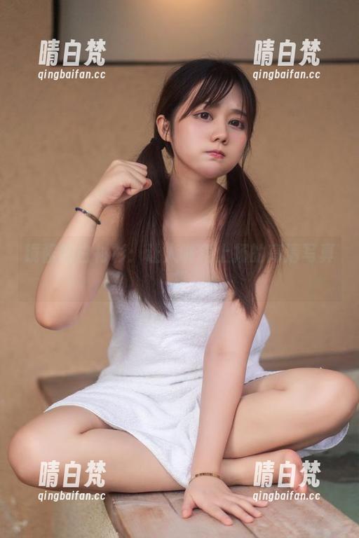 镜酱 镜酱的白衬衫:让人嘴角上扬的高清写真集