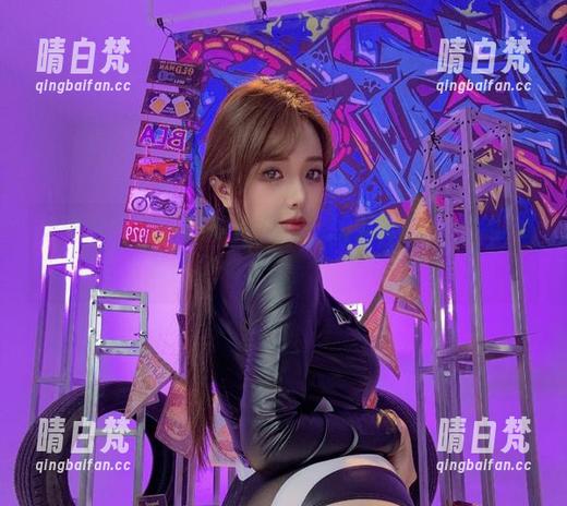 雯妹不讲道理 身段和气质不如短裙加分?雯妹不讲道理的cos道德审判现场,快来看呦!